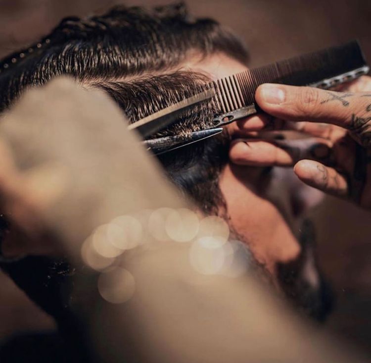 Our Best Professional Hair Cutting Combs for Hairdressers & Barbers