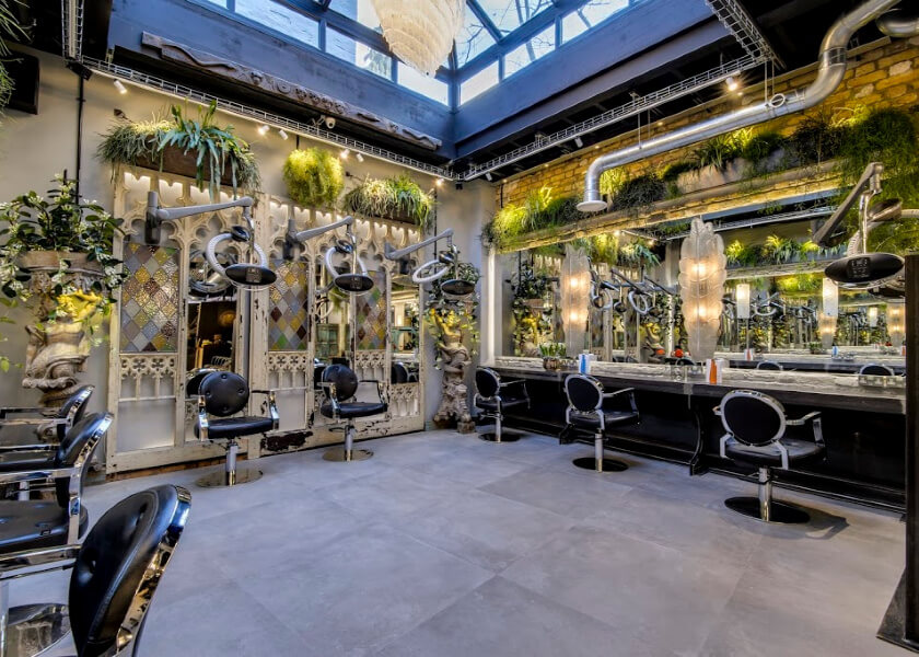 Salon Design on the Month: Hari’s Hairdressers