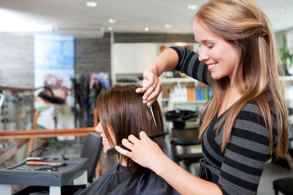 Should you be offering a 'Mirrorless Service' in your salon?