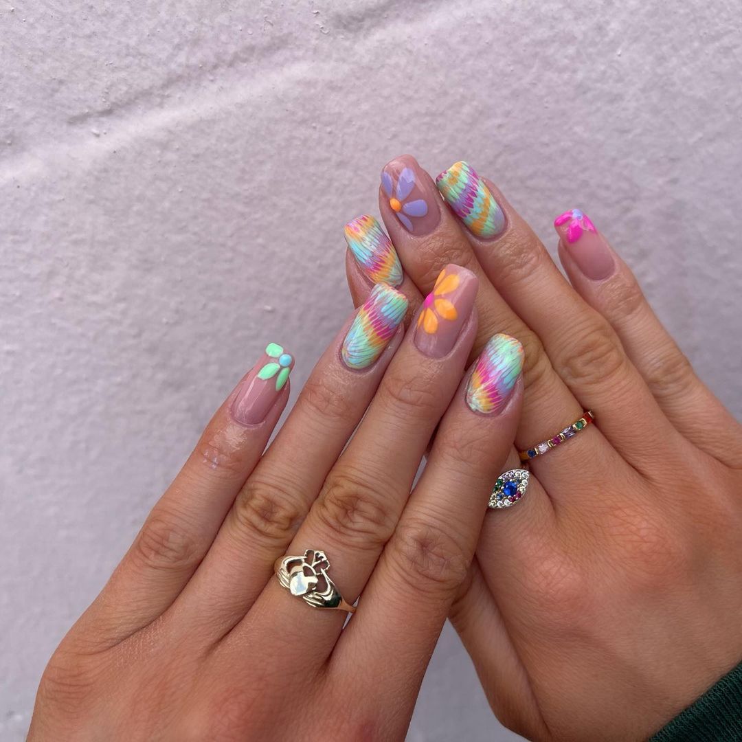funky nail prints for festivals in 2023