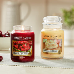Yankee Candle Original Black Cherry Medium Jar Candle