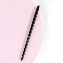 Brushworks No. 21 Precise Brow Brush