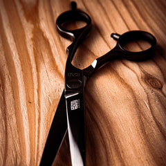 Kasho Silver Series Black 5.5in Offset Scissor