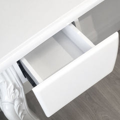 Lotus Ealing Nail Desk