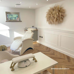 Lotus Monroe Eyebrow/Eyelash Beauty Bed White