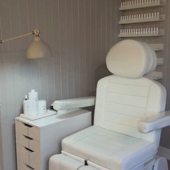 Lotus Canberra Motorised Beauty Bed Soft White